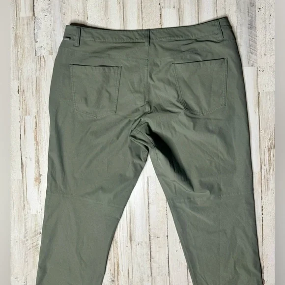 Lululemon Pants Womens 38 Green City Sleek 5 Pocket 38x30 - Picture 9 of 10